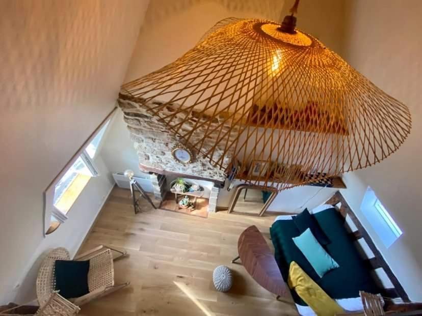 Bienvenue A Indra Apartment Vannes Bagian luar foto