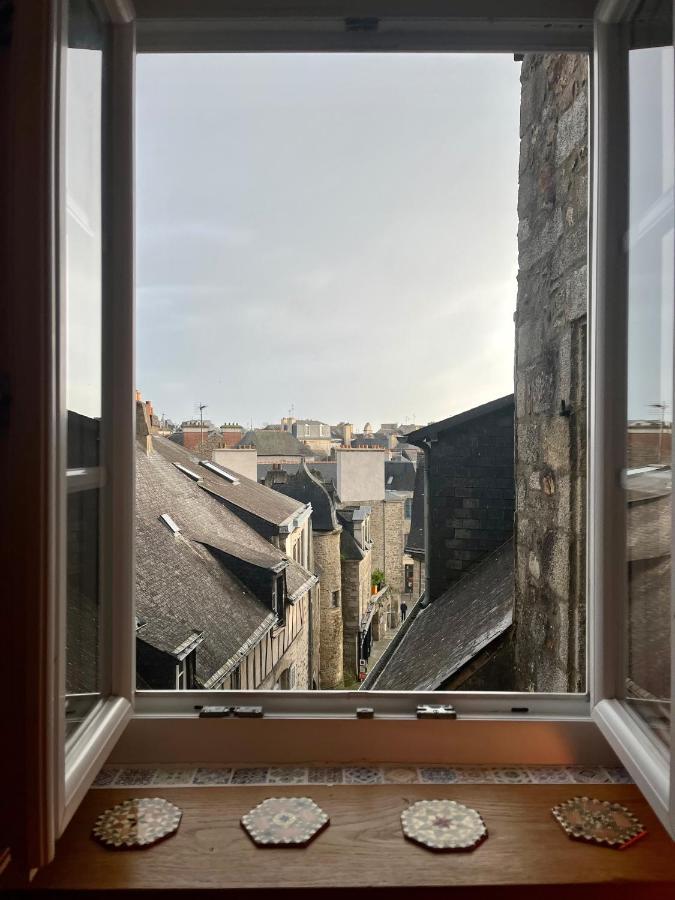 Bienvenue A Indra Apartment Vannes Bagian luar foto