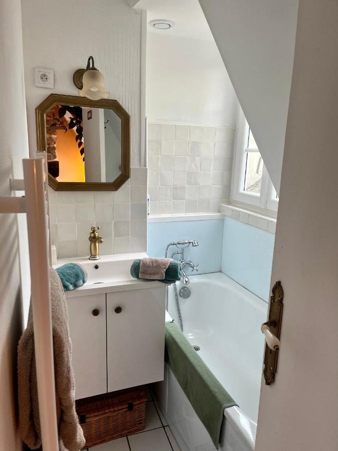 Bienvenue A Indra Apartment Vannes Bagian luar foto
